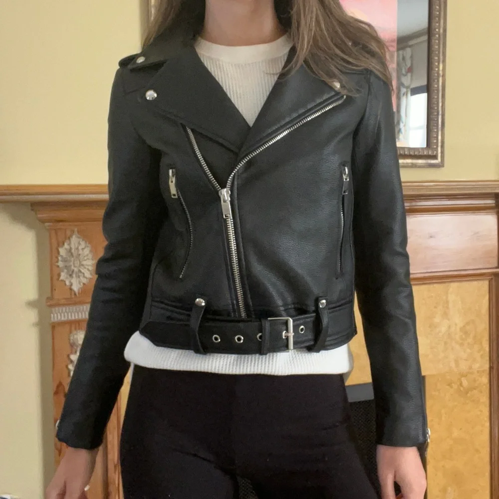 Zara leather jacket - Picture 4 of 6